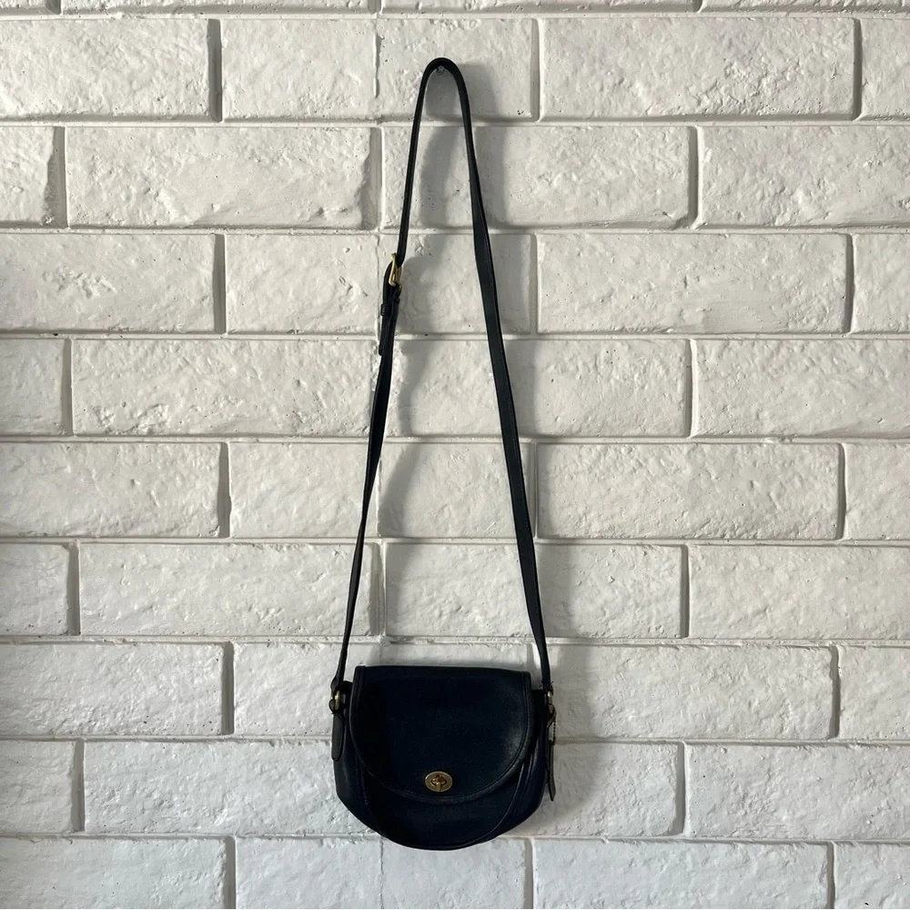 Vintage Coach Watson Bag Style 9981 USA Made Black Leather Crossbody